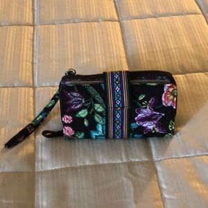 VERA BRADLEY wristlet wallet